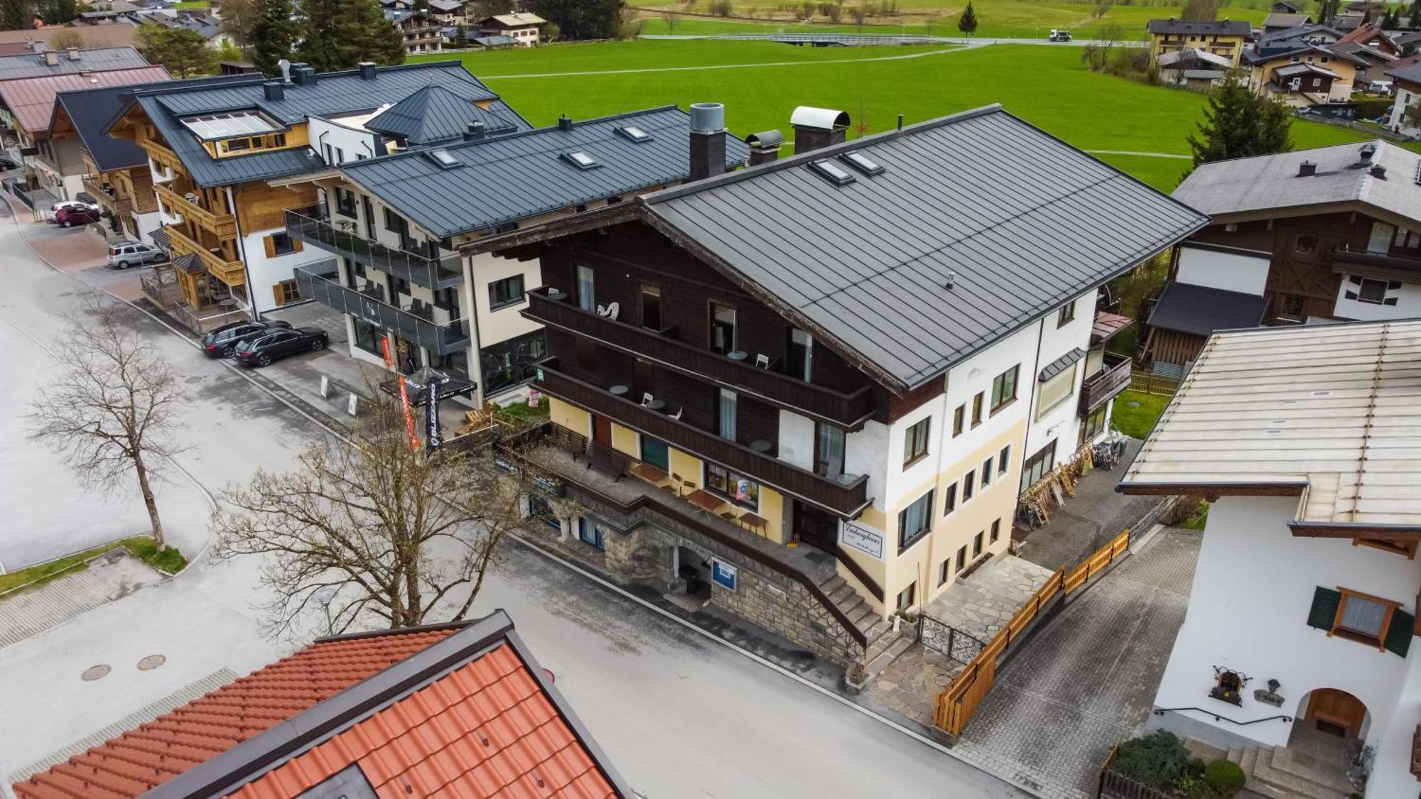 Ludwighaus Apartment Neukirchen am Großvenediger Exterior foto